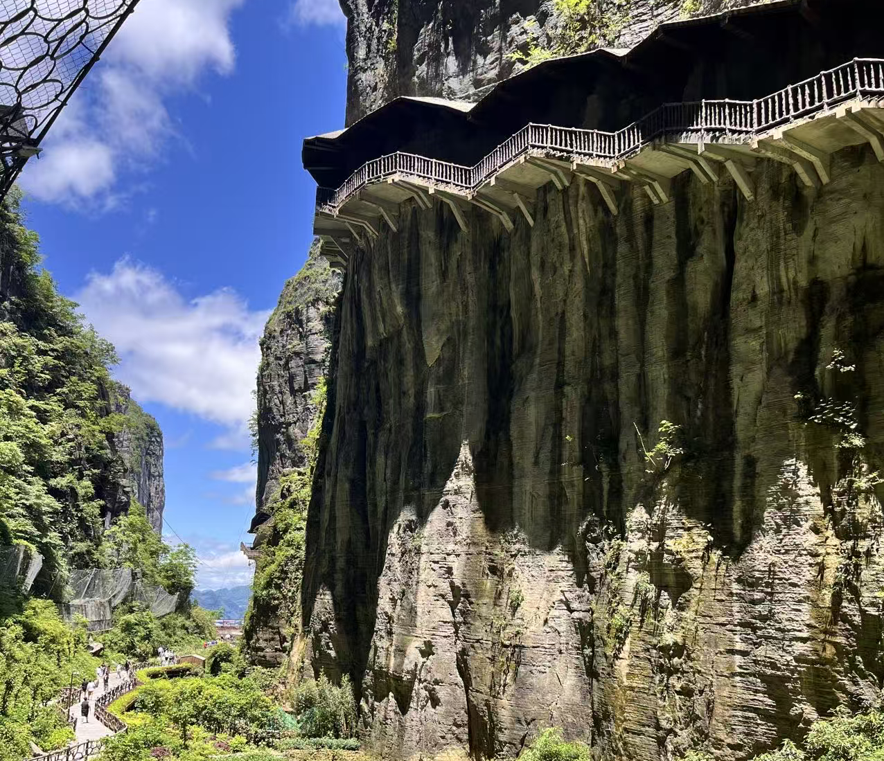 Tour7 Image1